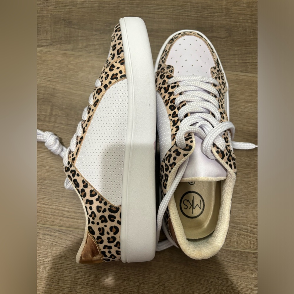 Women’s Shoes, Never worn, Size 8